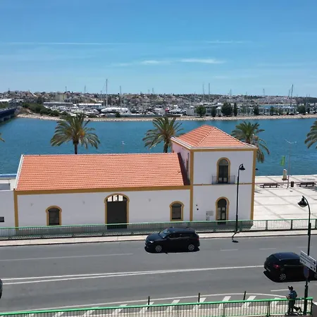 The Yellow House By Rosado * Portimão